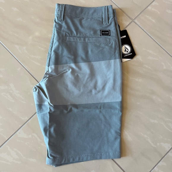 #2679 Volcom Surf & Turf SNT frickin mix 21" size 31 - Picture 4 of 7